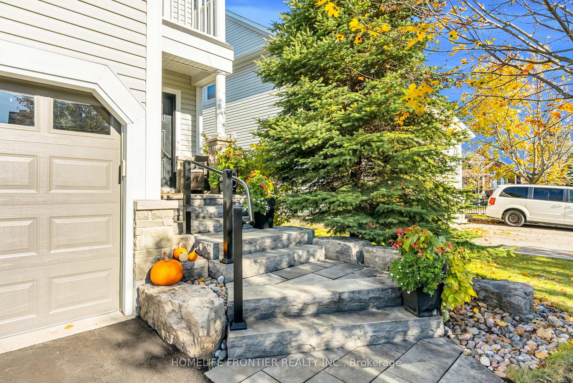 Photo 6 of 73 Kenilworth Crescent, Whitby, Brooklin — HOMEH