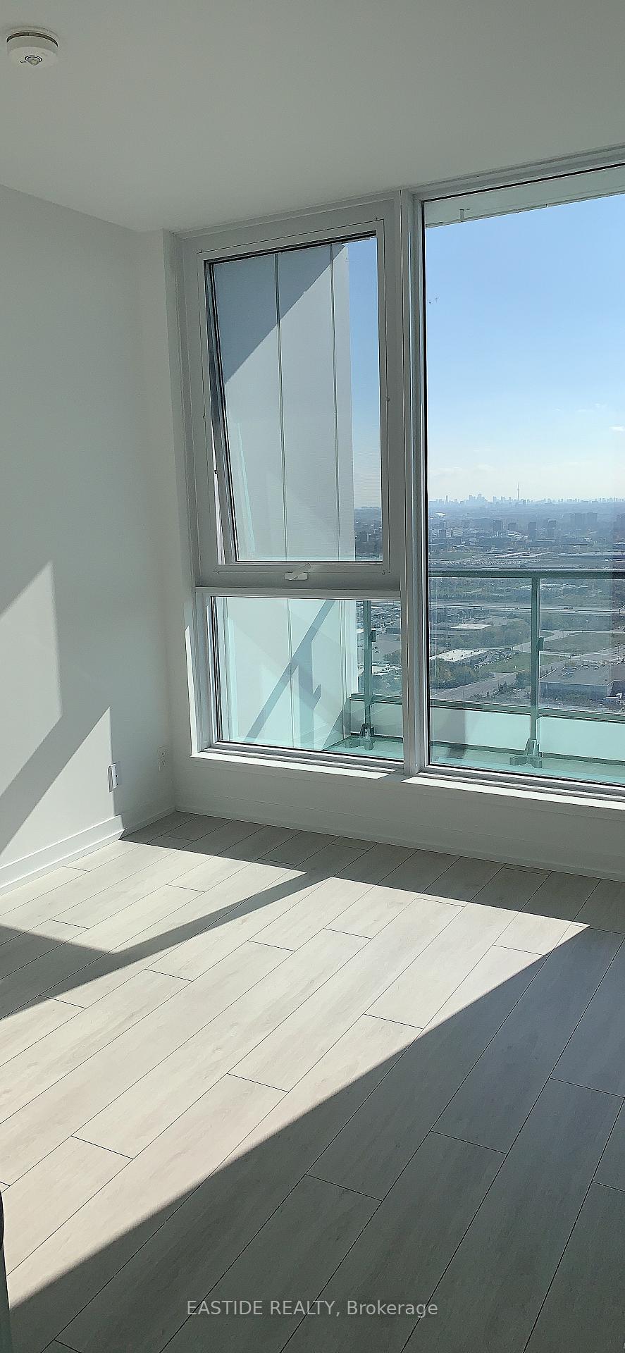 Photo 10 of Unit 5309, 5 Buttermill Avenue, Vaughan, Vaughan Corporate Centre — HOMEH
