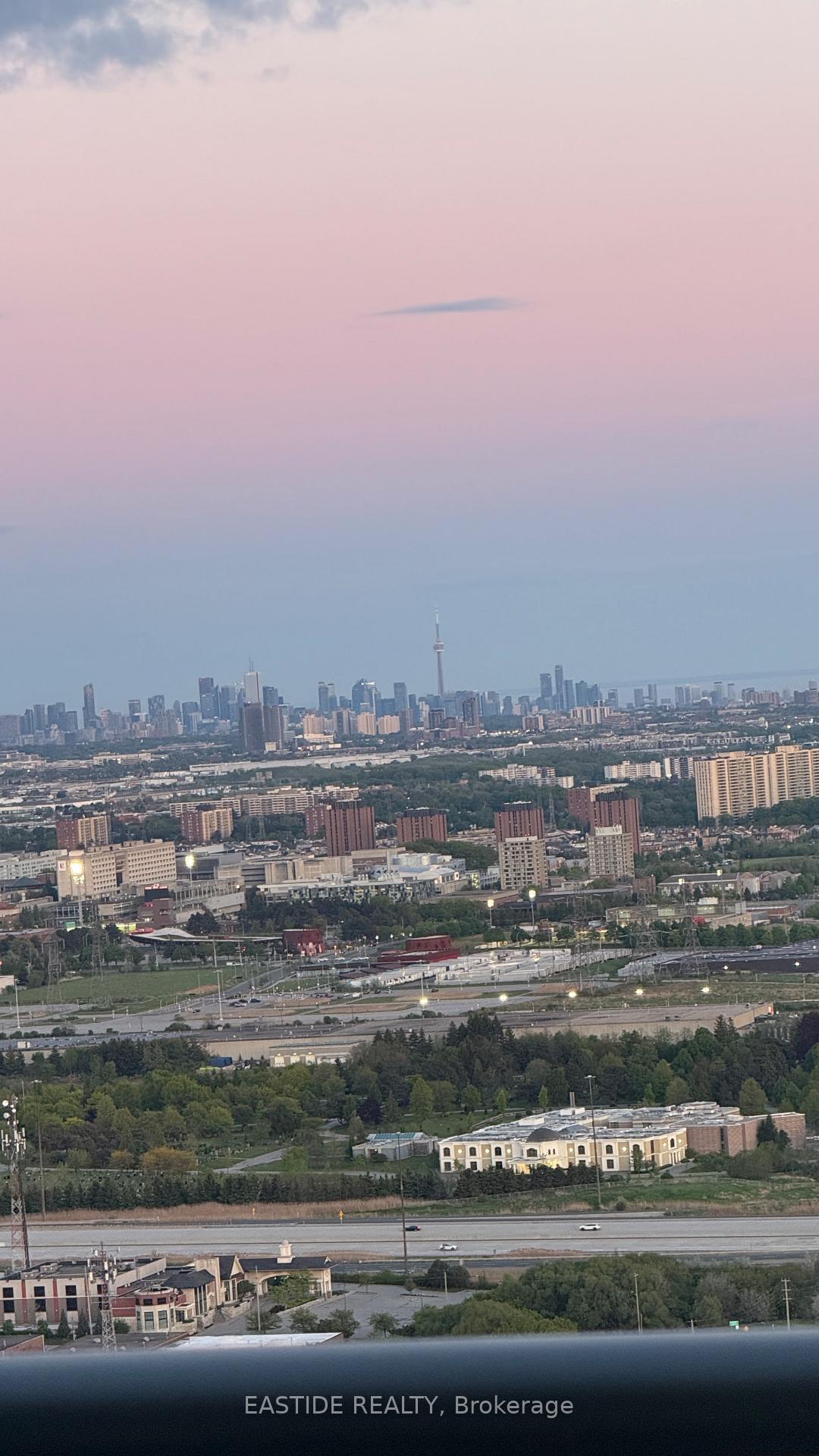 Photo 20 of Unit 5309, 5 Buttermill Avenue, Vaughan, Vaughan Corporate Centre — HOMEH