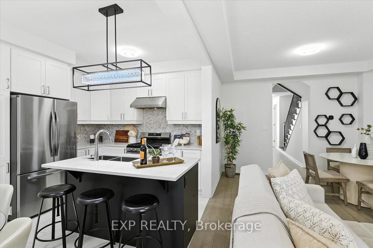 Photo 15 of 3303 Thunderbird Promenade, Pickering, Rural Pickering — HOMEH