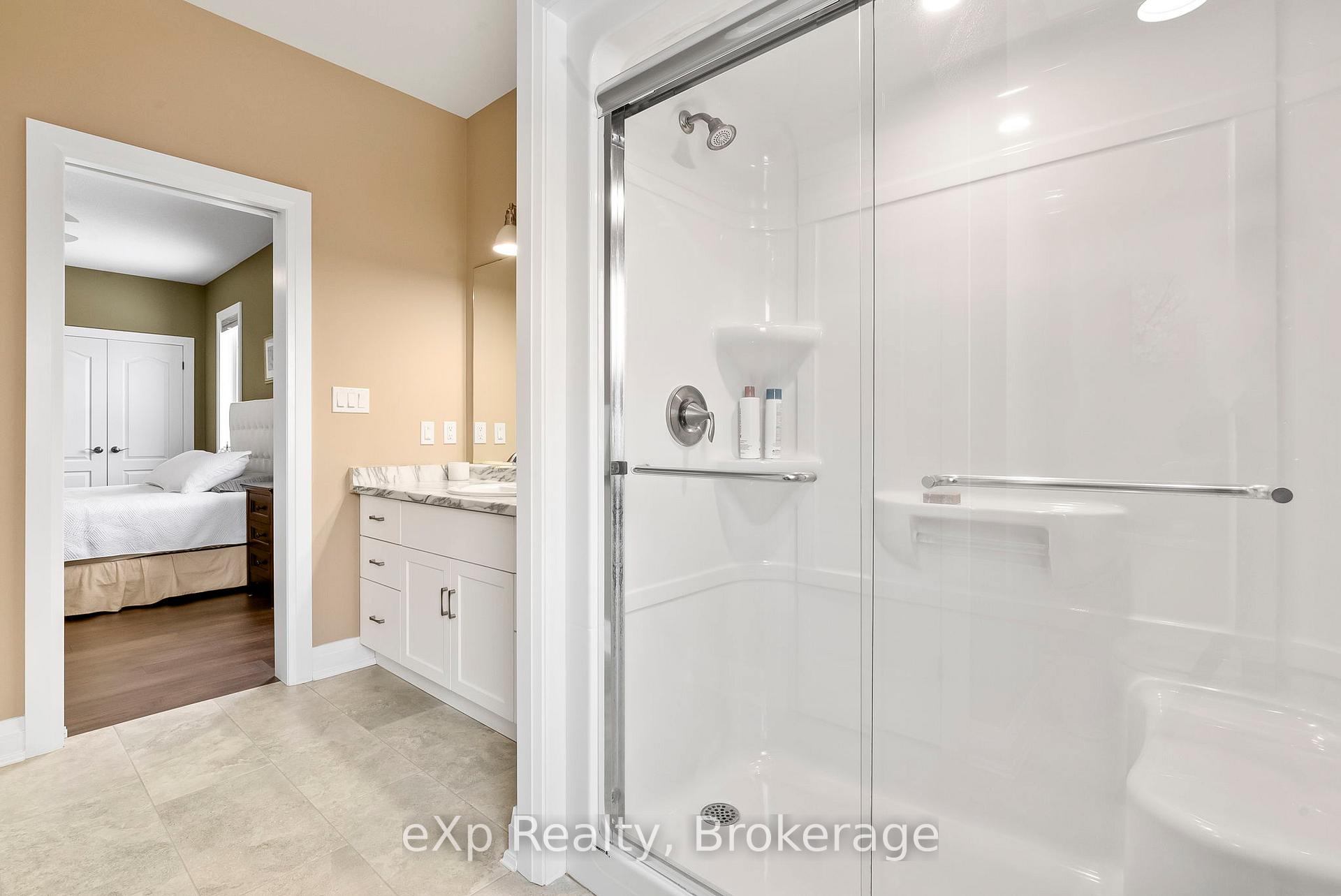 Photo 16 of 127 Doug'S Crescent, Wellington North, Mount Forest — HOMEH