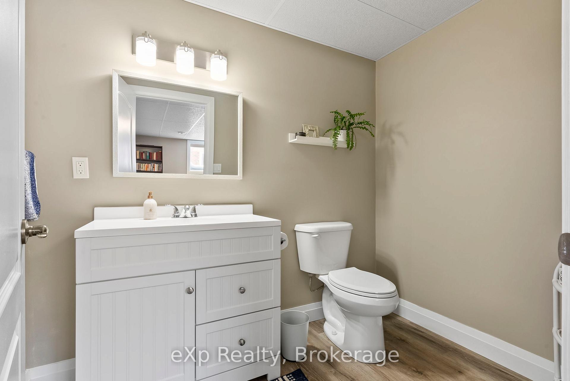 Photo 23 of 127 Doug'S Crescent, Wellington North, Mount Forest — HOMEH