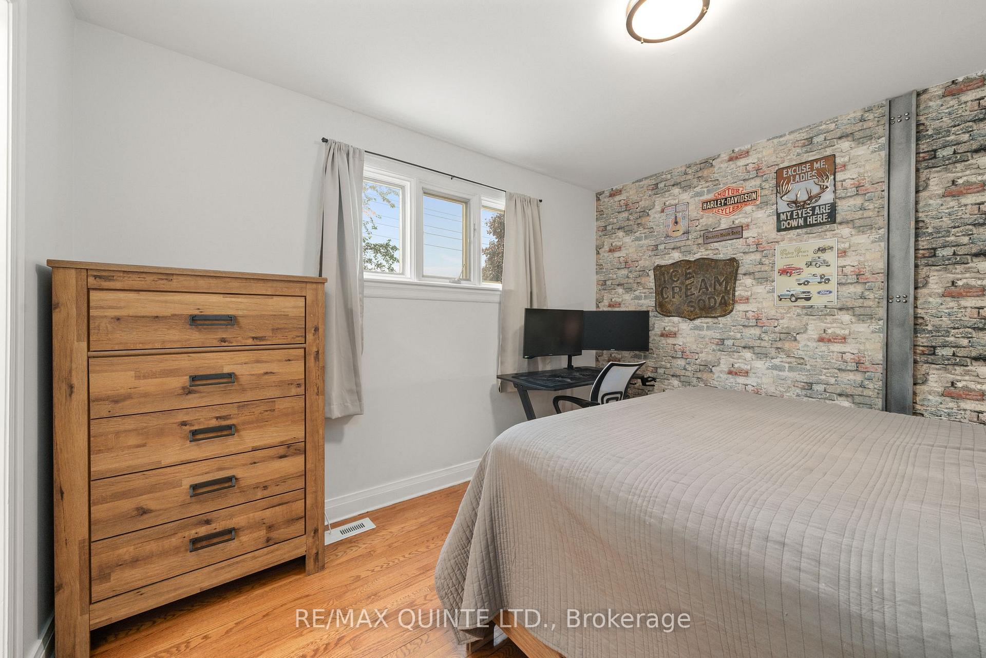 Photo 28 of 22 Forest Hill Crescent, Belleville, Belleville Ward — HOMEH