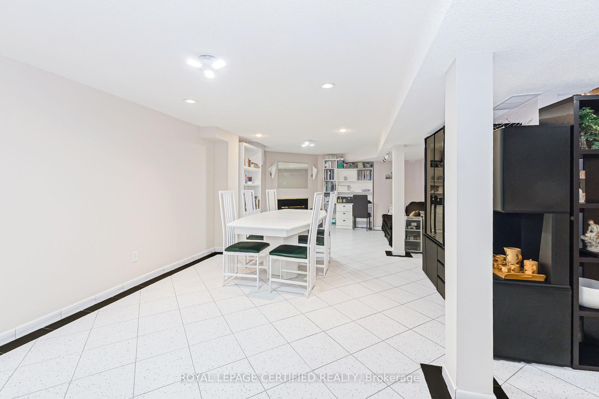 Photo 22 of 116 Malta Avenue, Brampton, Fletcher's Creek South — HOMEH