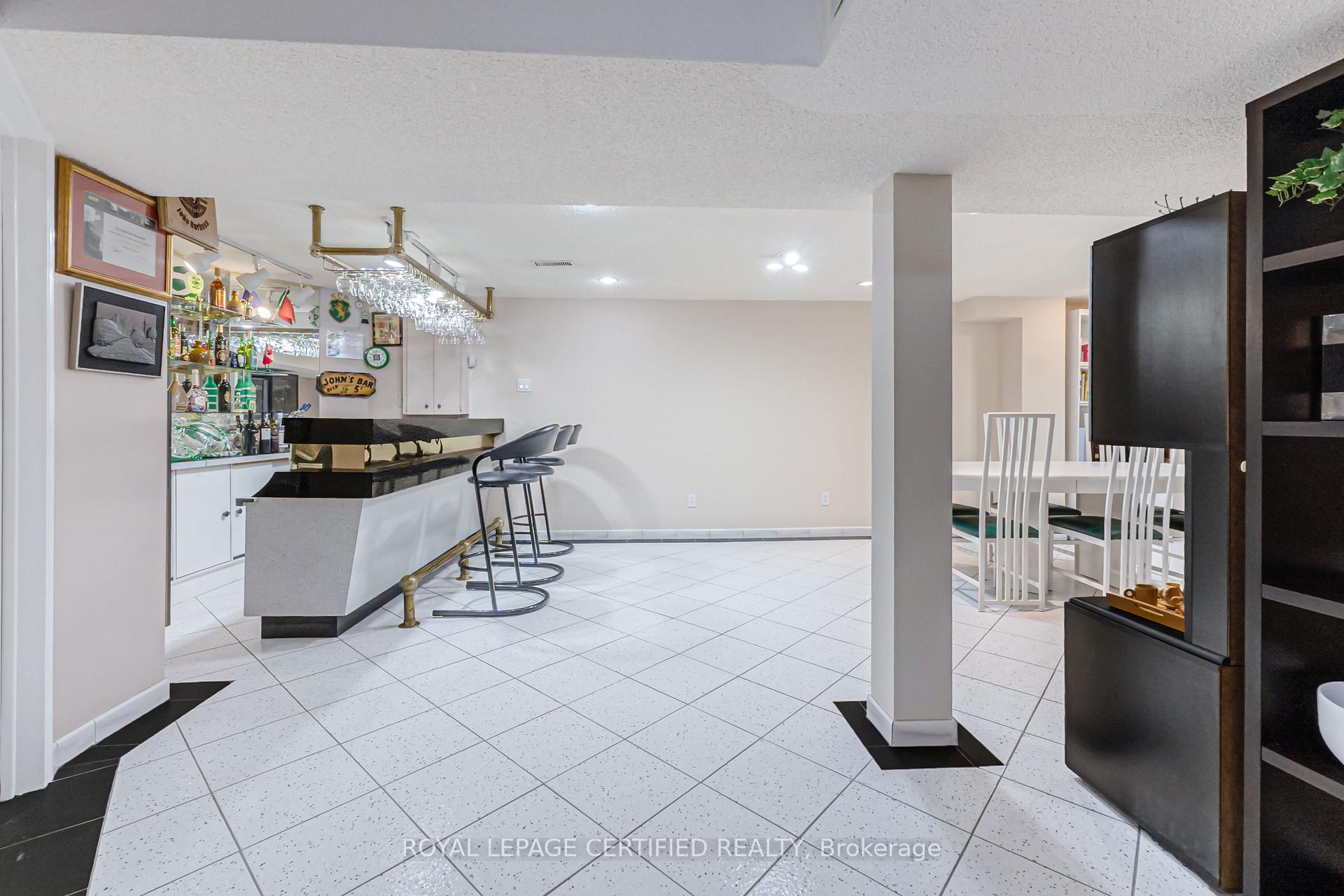 Photo 23 of 116 Malta Avenue, Brampton, Fletcher's Creek South — HOMEH