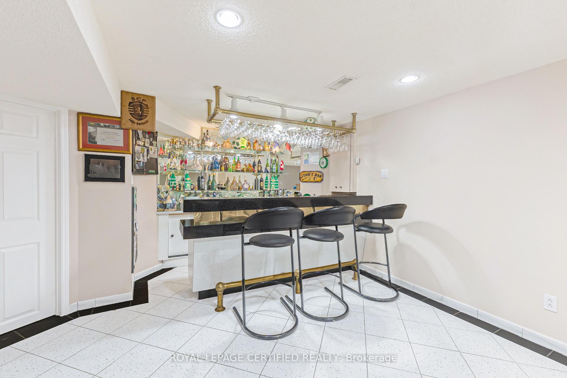 Photo 24 of 116 Malta Avenue, Brampton, Fletcher's Creek South — HOMEH