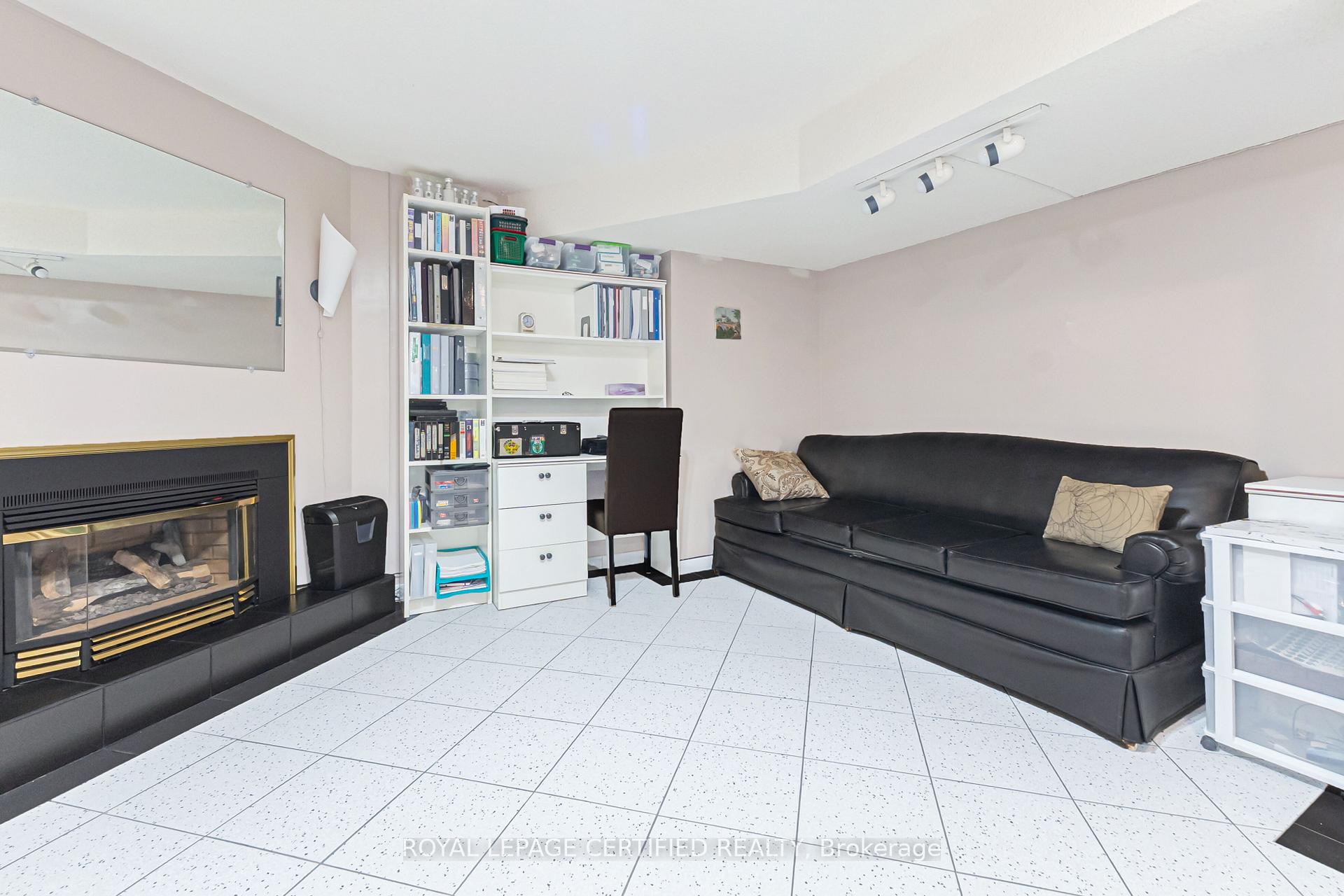 Photo 25 of 116 Malta Avenue, Brampton, Fletcher's Creek South — HOMEH