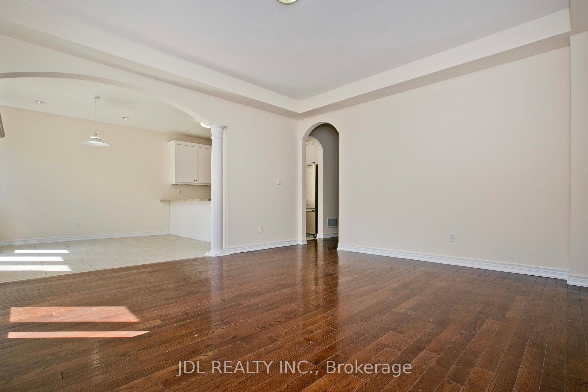 Photo 8 of 21 Wozniak Crescent, Markham, Wismer — HOMEH
