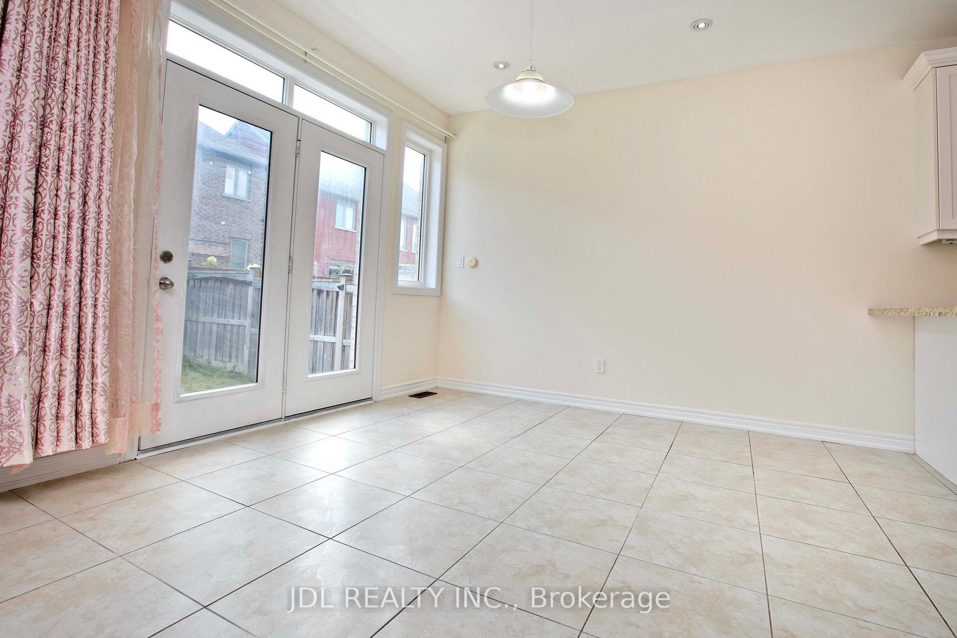 Photo 9 of 21 Wozniak Crescent, Markham, Wismer — HOMEH
