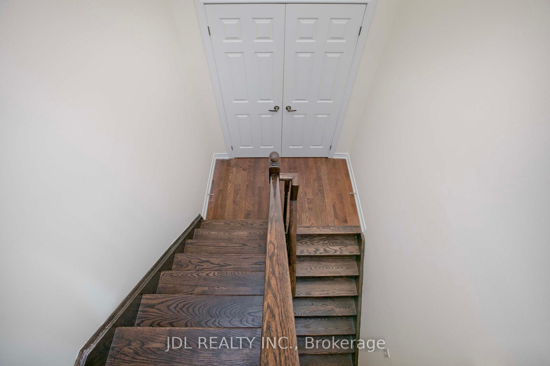 Photo 16 of 21 Wozniak Crescent, Markham, Wismer — HOMEH