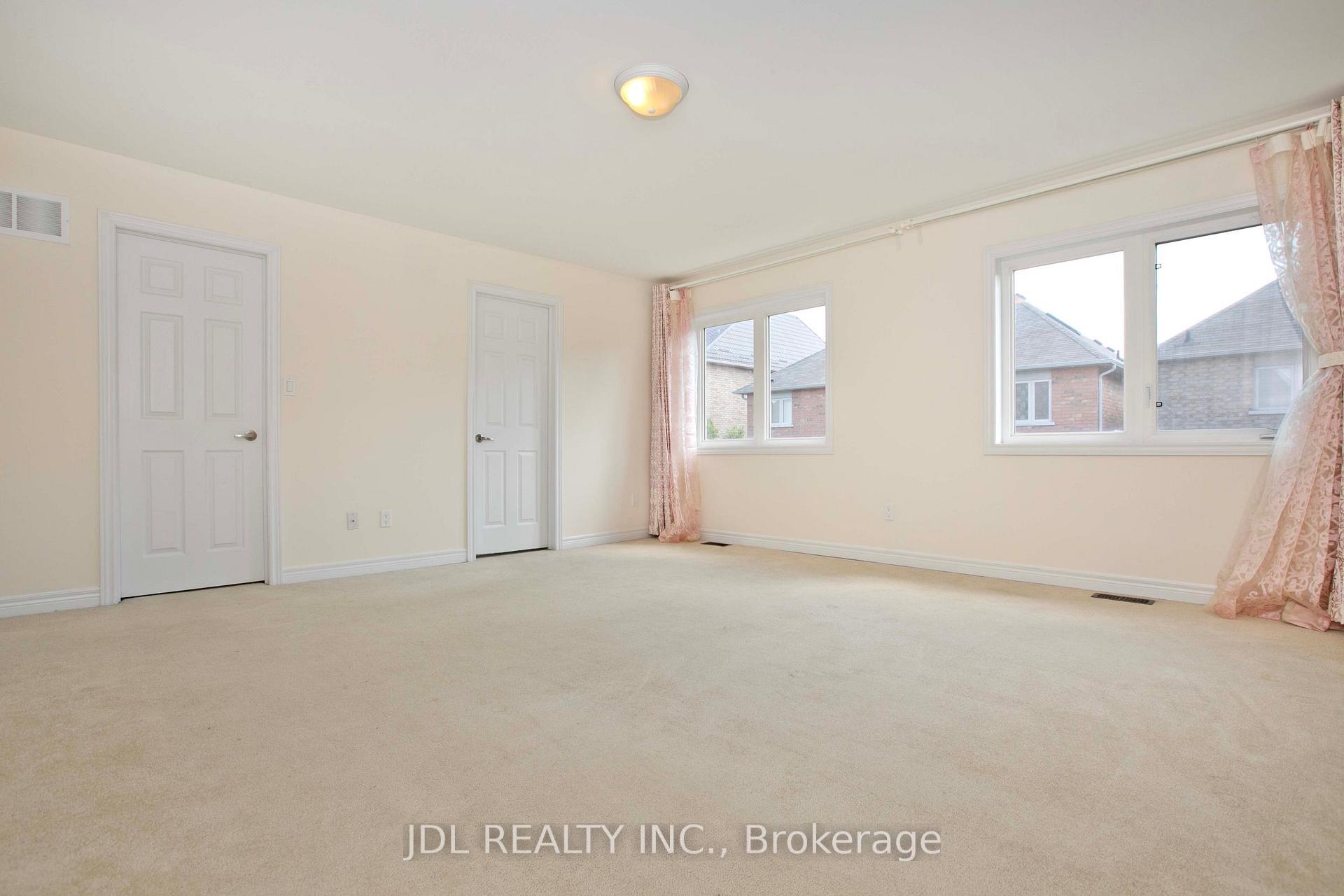 Photo 17 of 21 Wozniak Crescent, Markham, Wismer — HOMEH