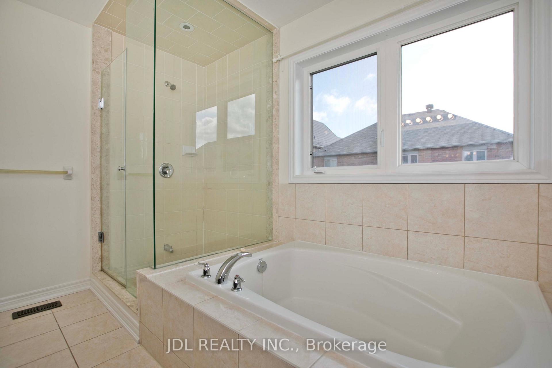 Photo 21 of 21 Wozniak Crescent, Markham, Wismer — HOMEH