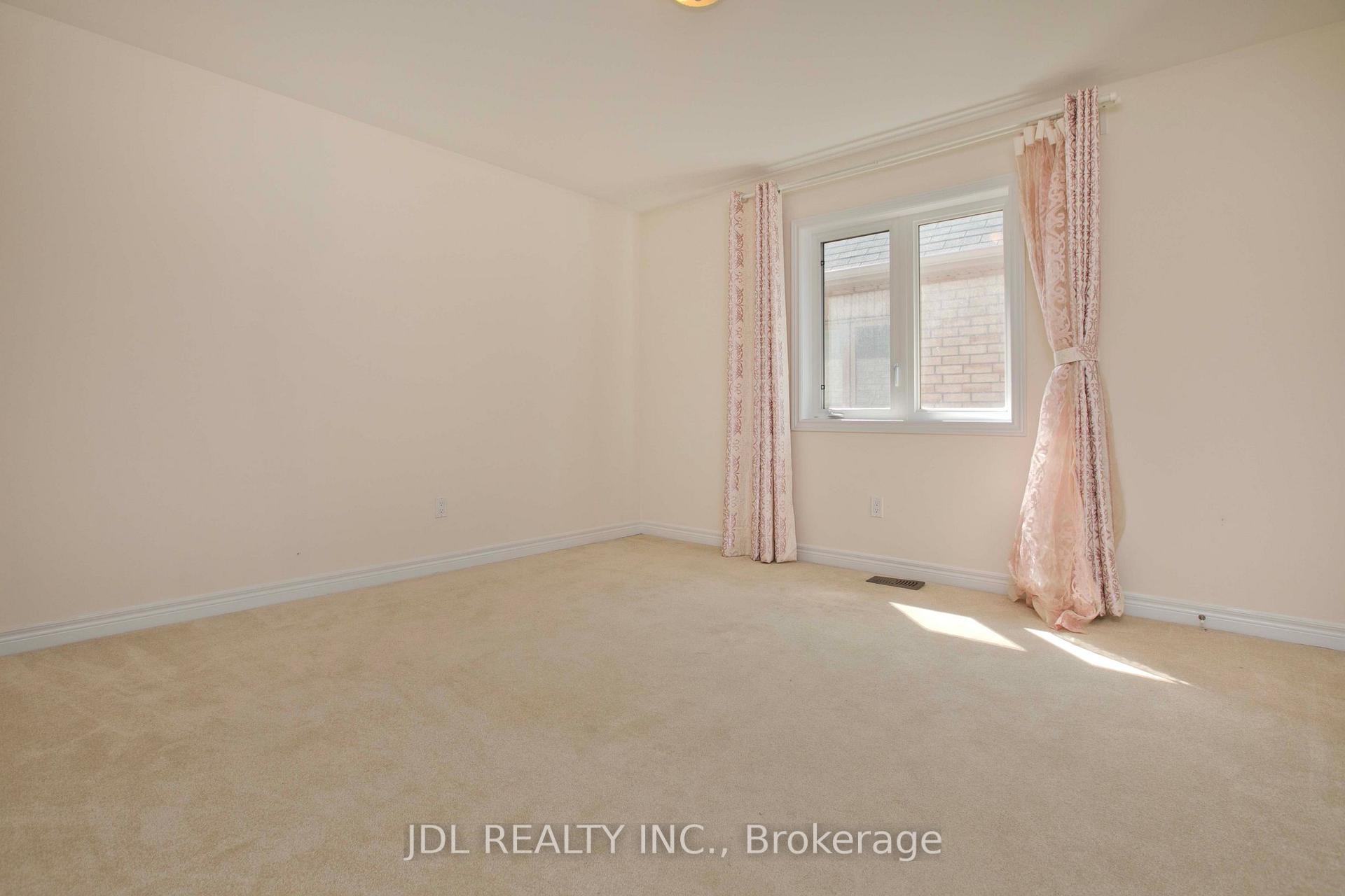 Photo 22 of 21 Wozniak Crescent, Markham, Wismer — HOMEH