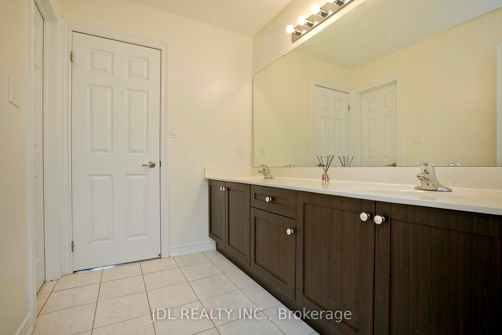 Photo 24 of 21 Wozniak Crescent, Markham, Wismer — HOMEH