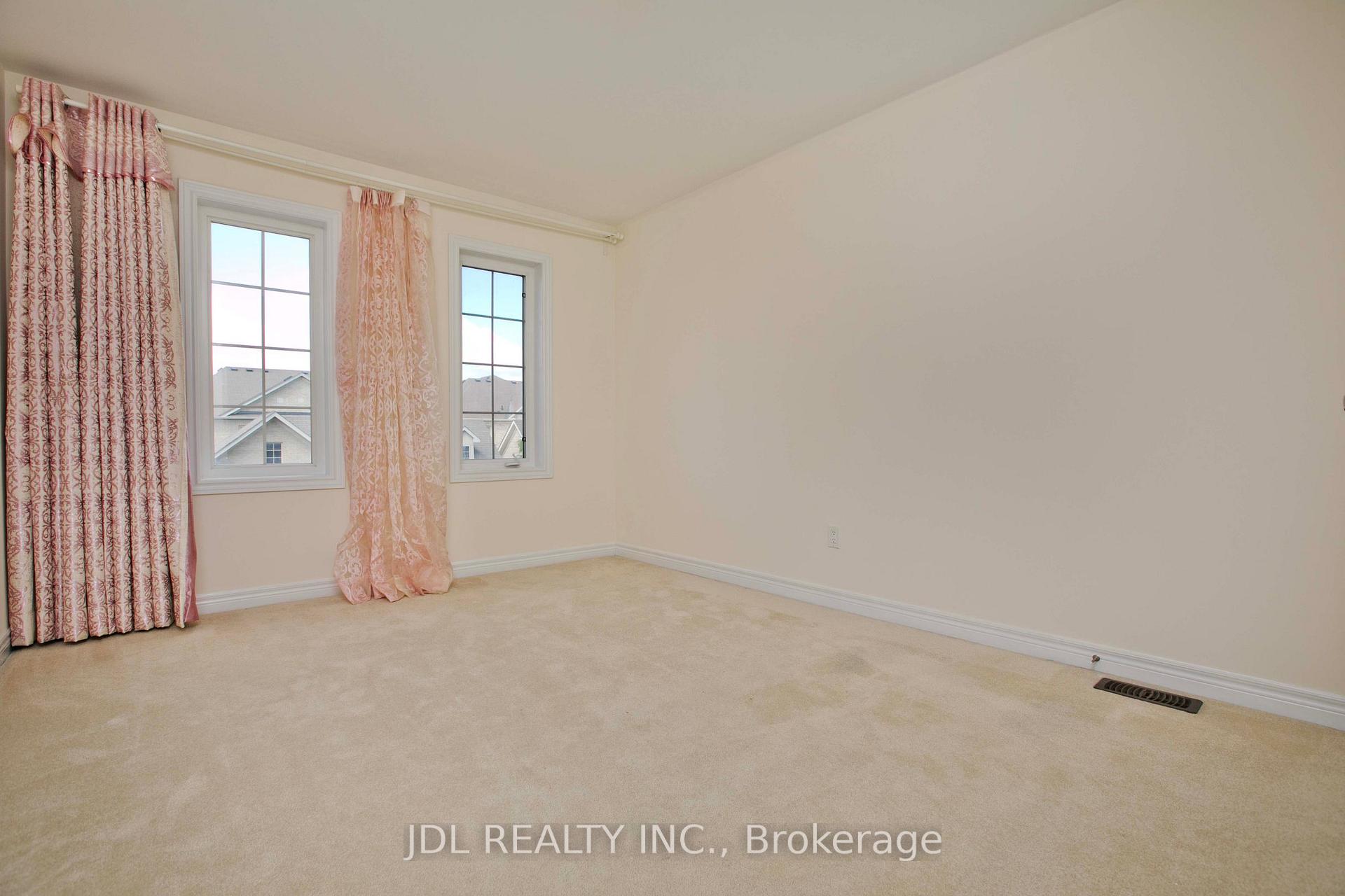 Photo 26 of 21 Wozniak Crescent, Markham, Wismer — HOMEH
