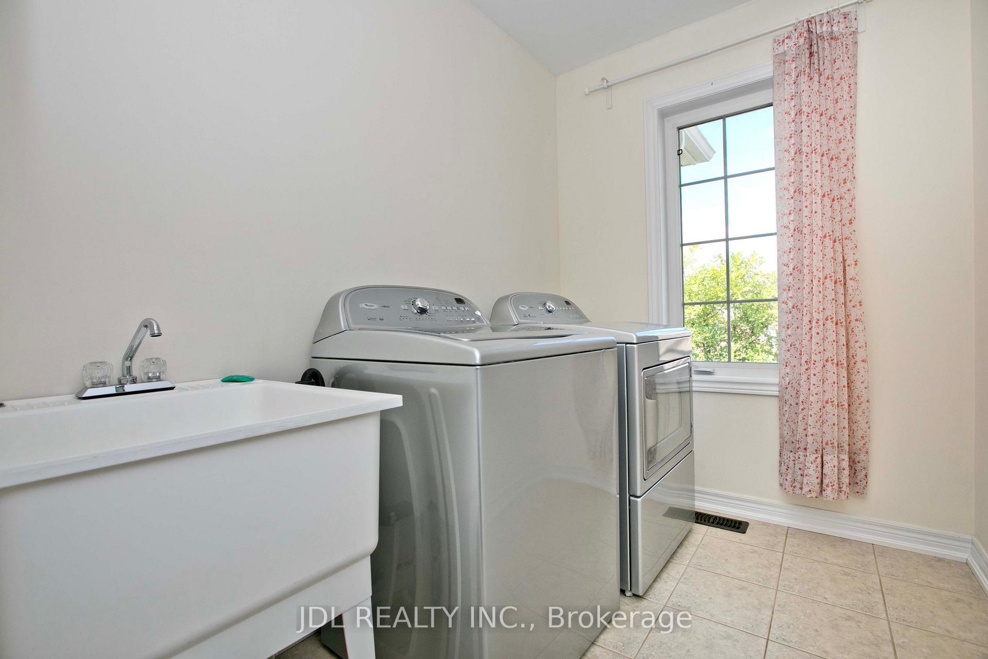 Photo 28 of 21 Wozniak Crescent, Markham, Wismer — HOMEH