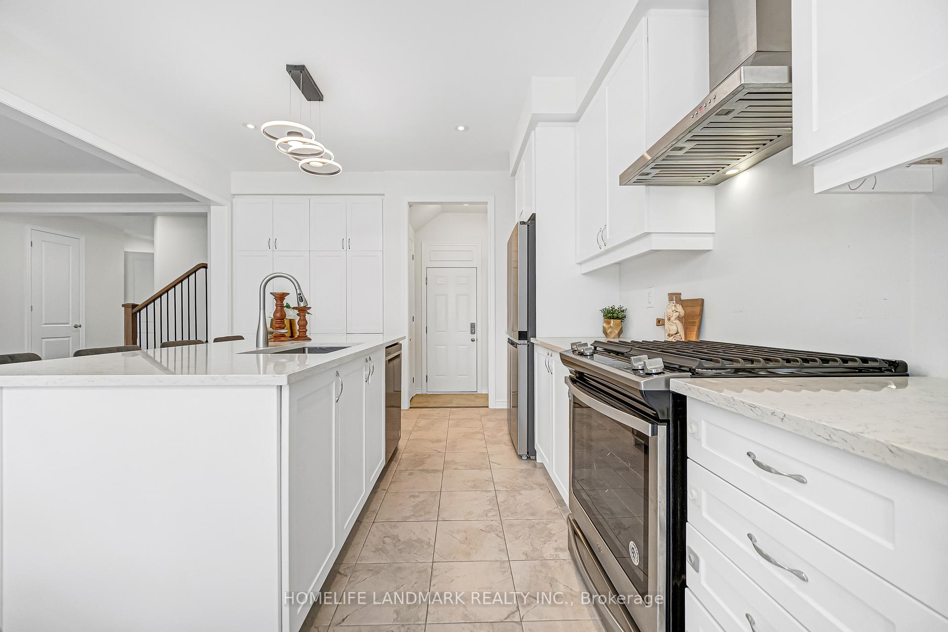 Photo 17 of 89 Barkerville Drive, Whitby, Rural Whitby — HOMEH
