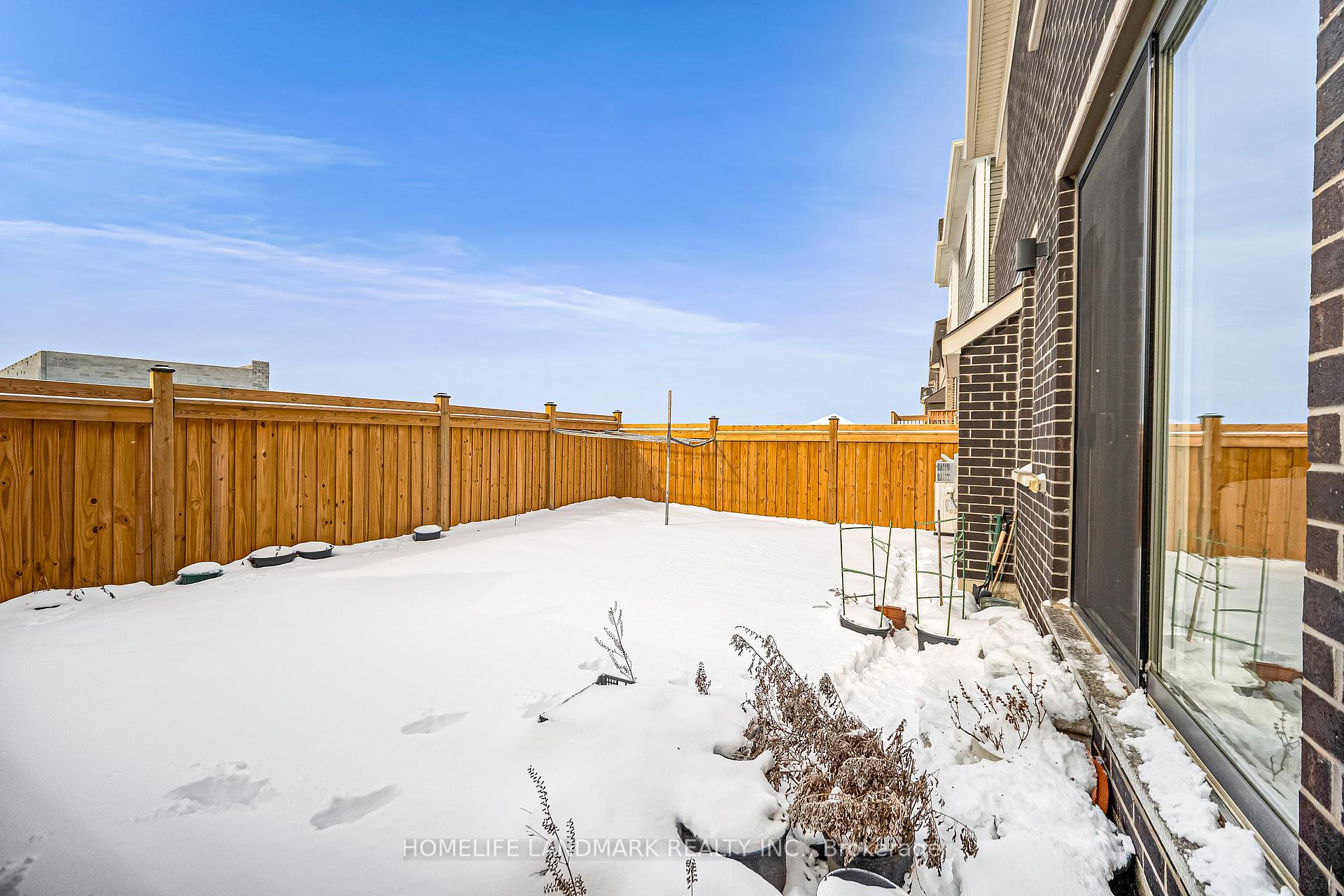 Photo 43 of 89 Barkerville Drive, Whitby, Rural Whitby — HOMEH
