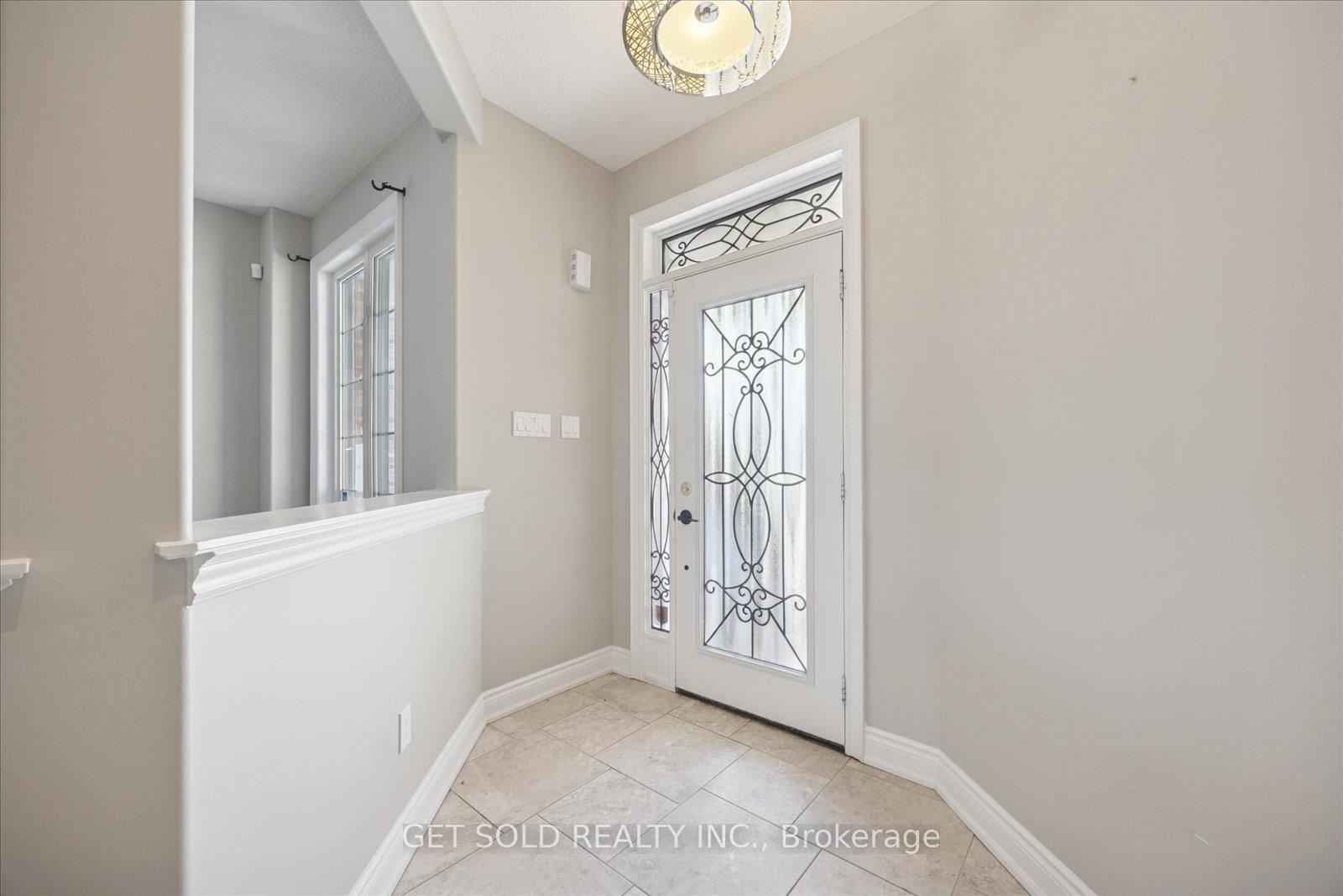 Photo 4 of 35 Marta Crescent, Barrie, Ardagh — HOMEH