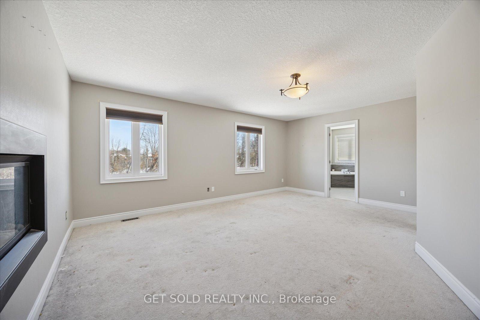 Photo 23 of 35 Marta Crescent, Barrie, Ardagh — HOMEH