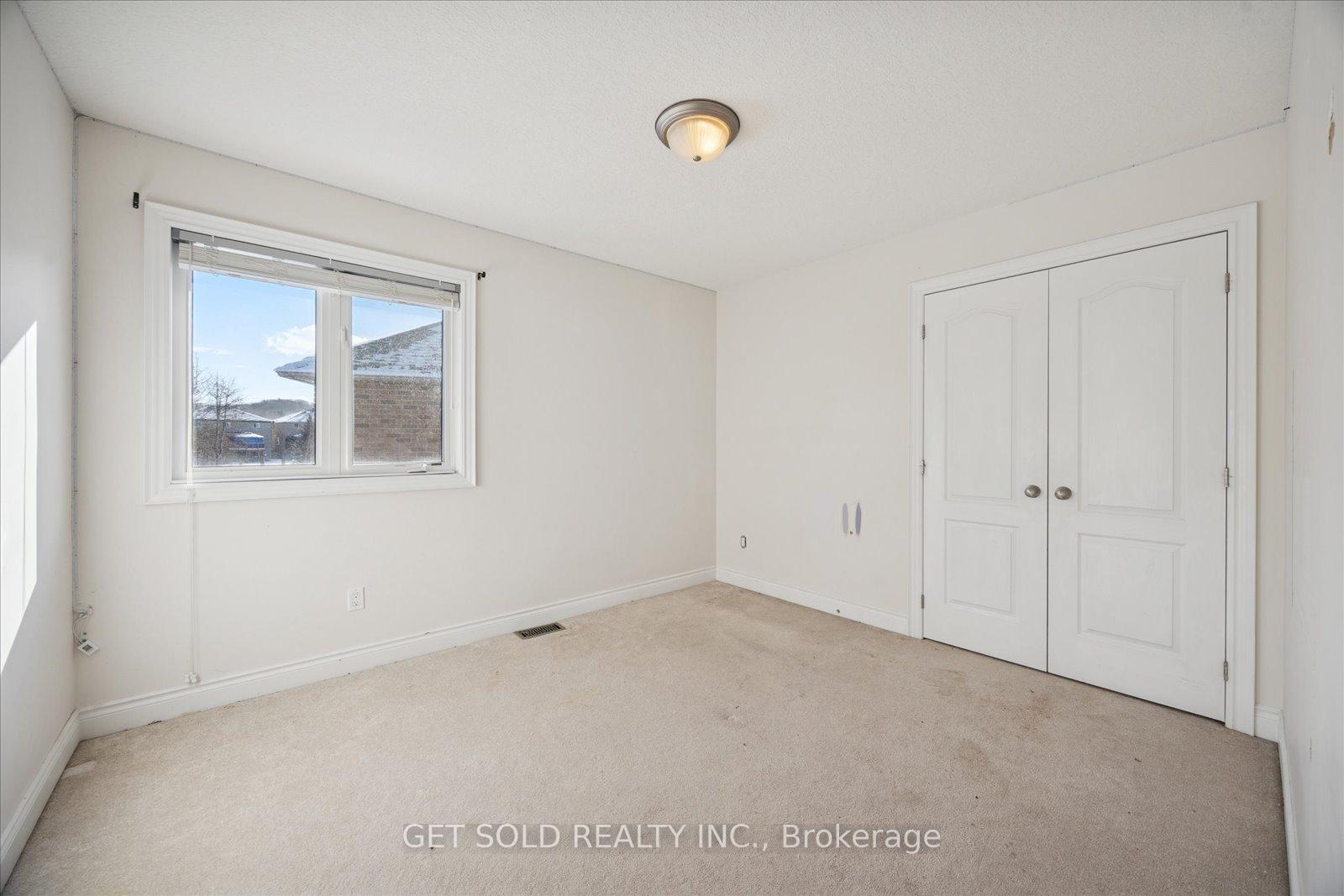 Photo 27 of 35 Marta Crescent, Barrie, Ardagh — HOMEH