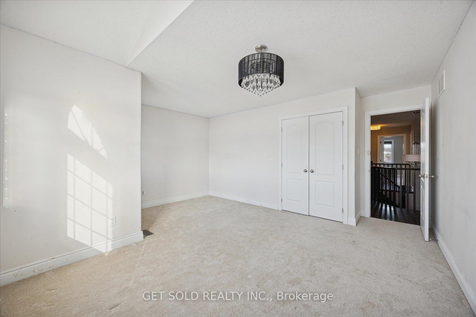 Photo 31 of 35 Marta Crescent, Barrie, Ardagh — HOMEH