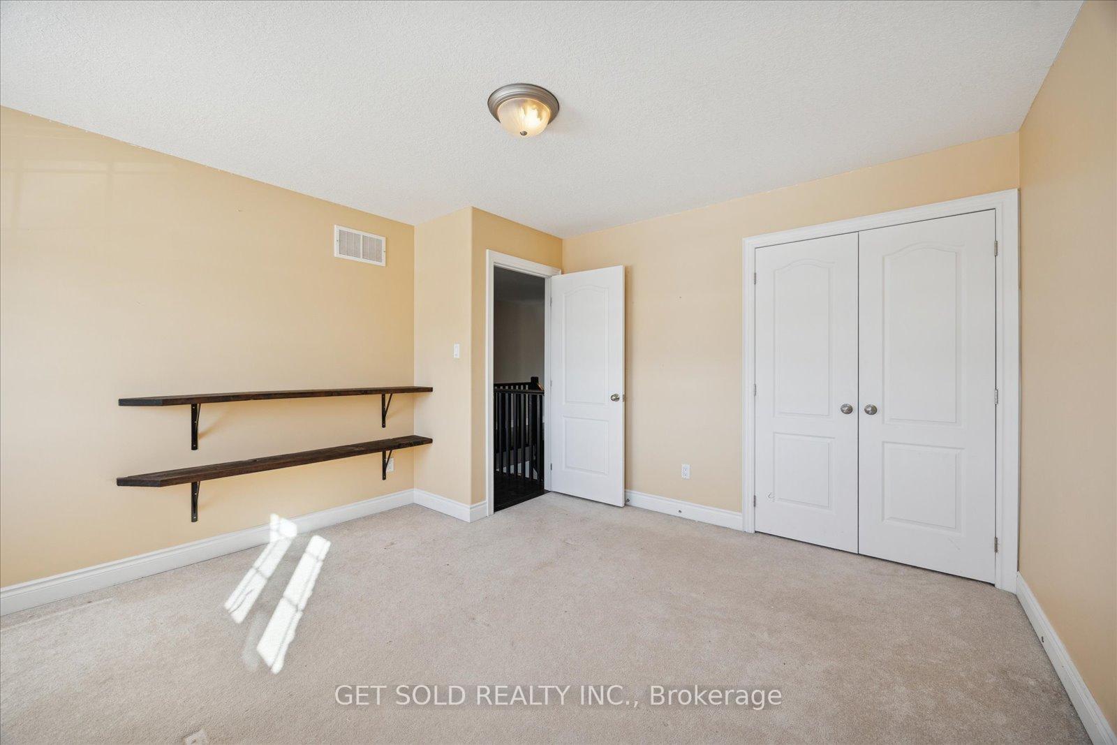 Photo 33 of 35 Marta Crescent, Barrie, Ardagh — HOMEH