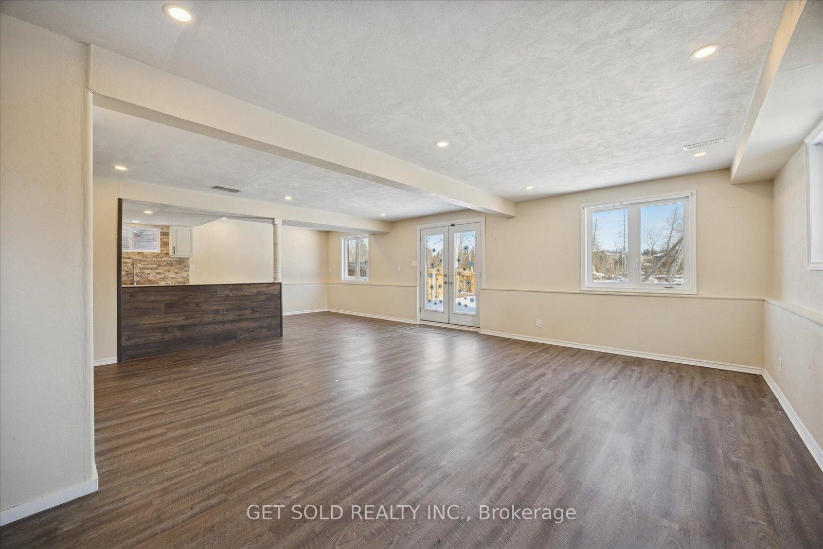 Photo 38 of 35 Marta Crescent, Barrie, Ardagh — HOMEH