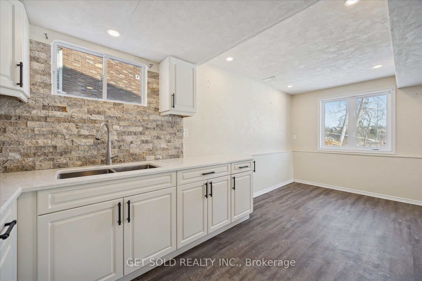 Photo 43 of 35 Marta Crescent, Barrie, Ardagh — HOMEH