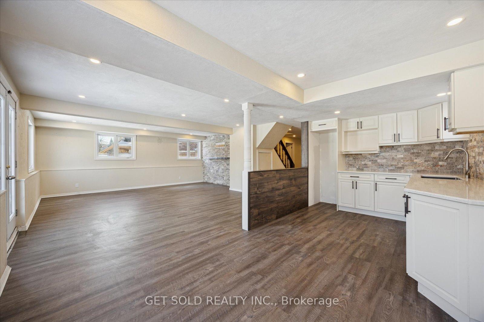 Photo 45 of 35 Marta Crescent, Barrie, Ardagh — HOMEH