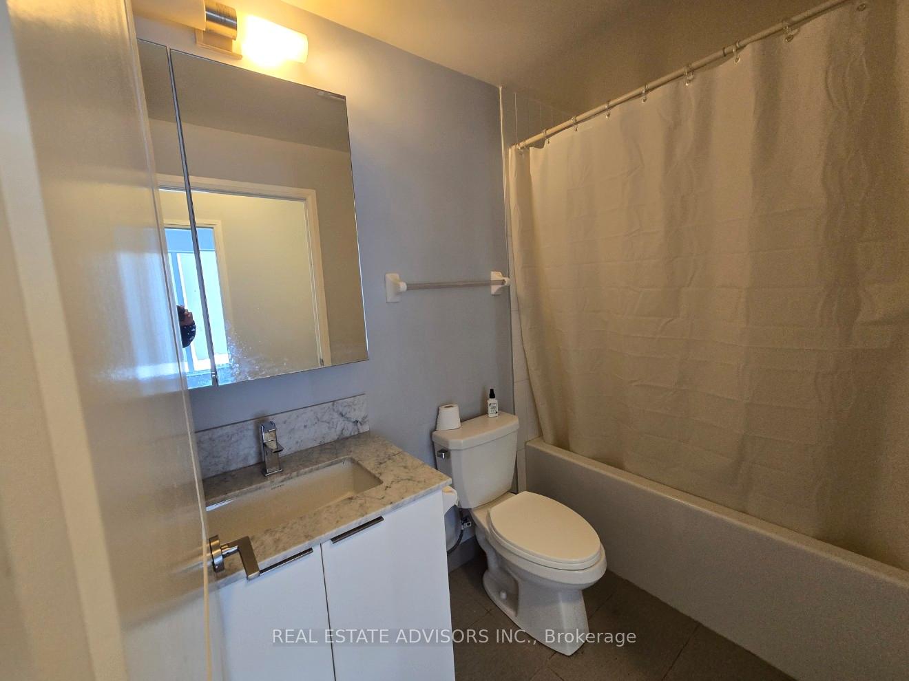 Photo 8 of Unit 222, 99 Eagle Rock Way, Vaughan, Rural Vaughan — HOMEH