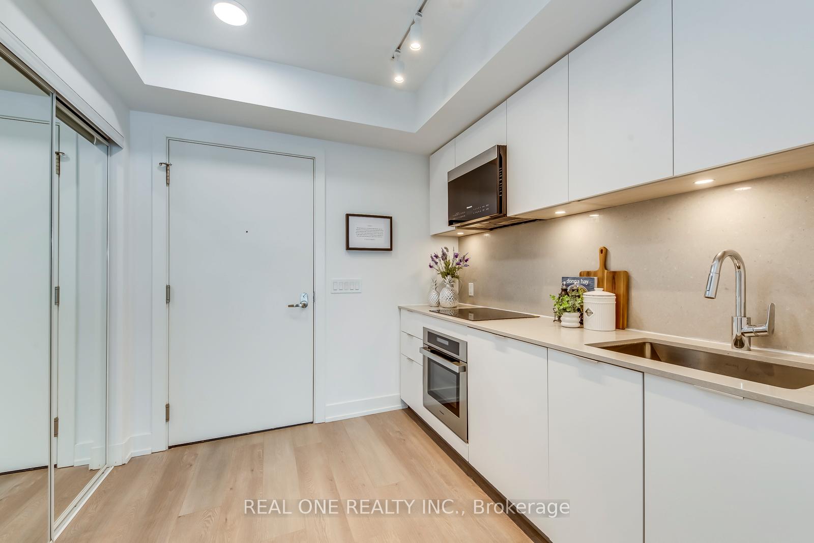 Photo 5 of Unit 921N, 9 Clegg Road, Markham, Unionville — HOMEH