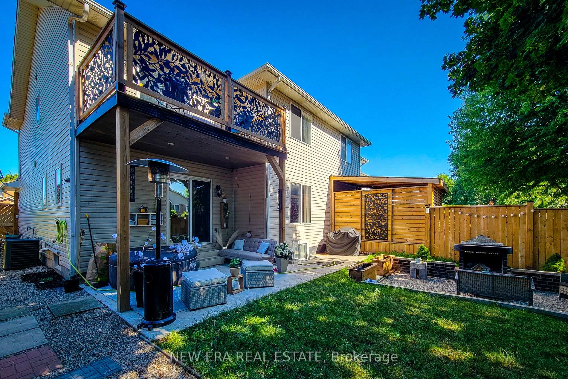 Photo 3 of 4532 Garden Gate Terrace, Lincoln, Beamsville — HOMEH