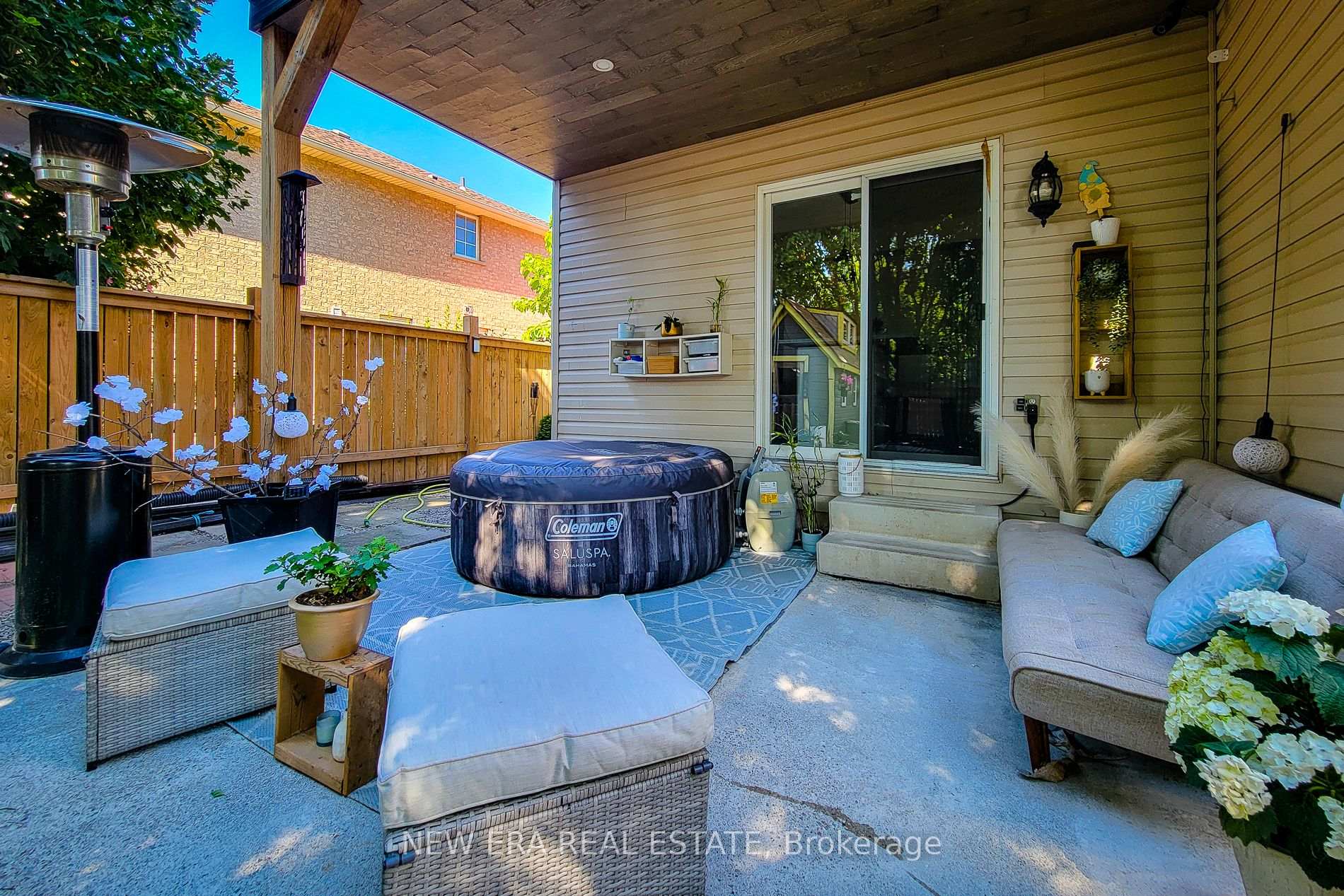 Photo 8 of 4532 Garden Gate Terrace, Lincoln, Beamsville — HOMEH