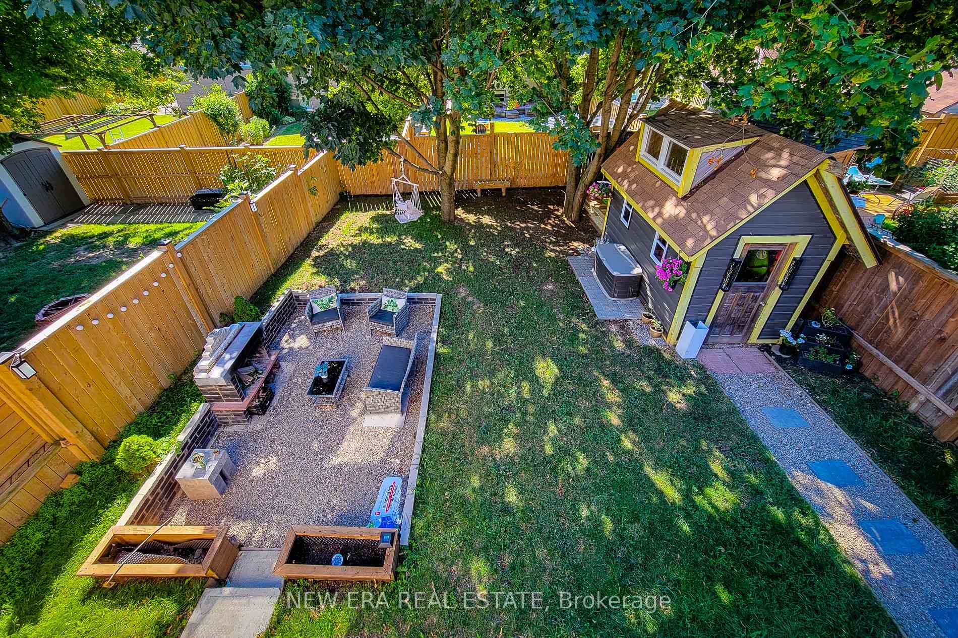 Photo 11 of 4532 Garden Gate Terrace, Lincoln, Beamsville — HOMEH
