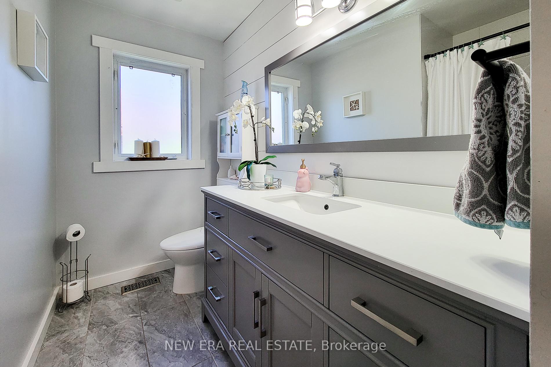 Photo 29 of 4532 Garden Gate Terrace, Lincoln, Beamsville — HOMEH