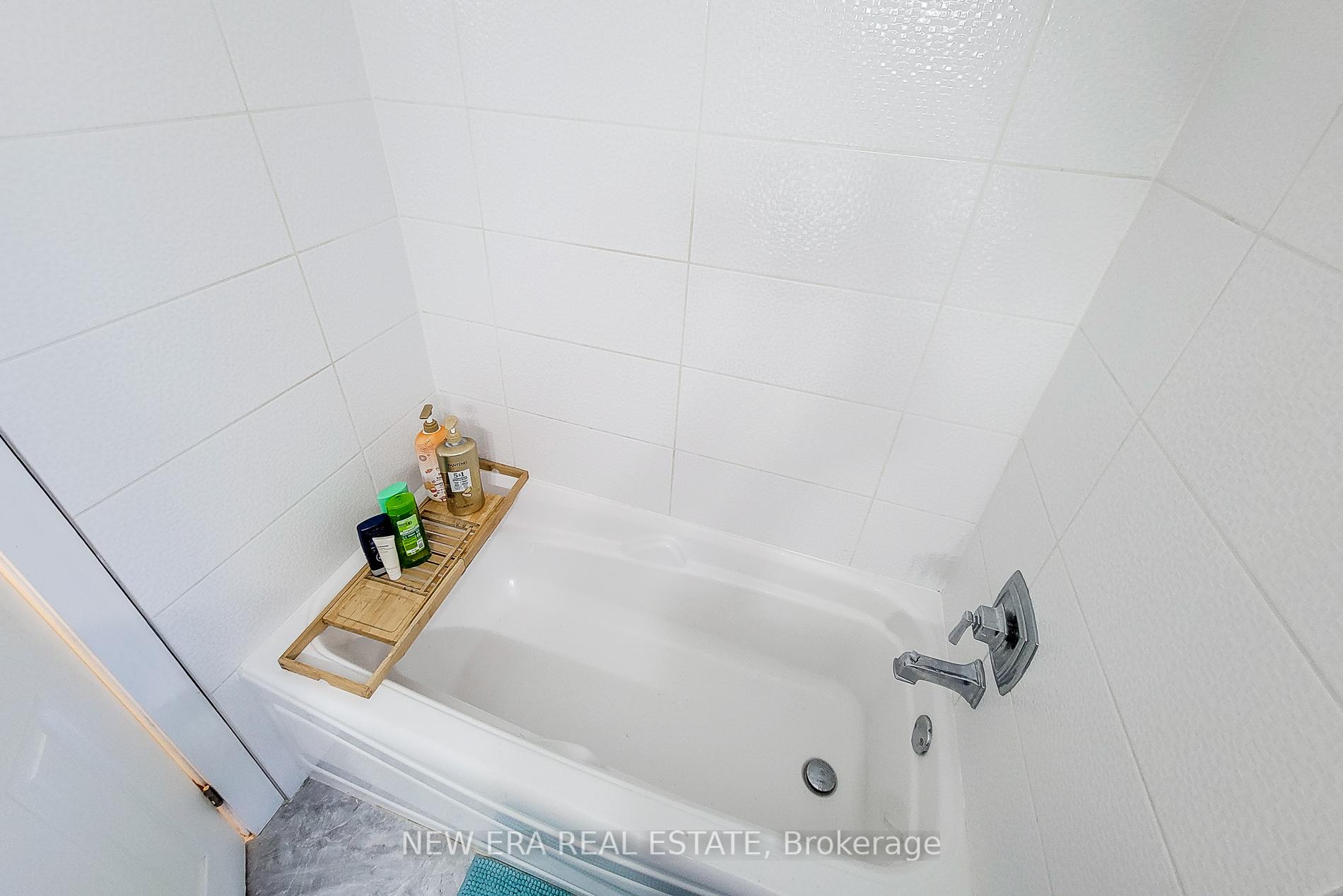 Photo 30 of 4532 Garden Gate Terrace, Lincoln, Beamsville — HOMEH