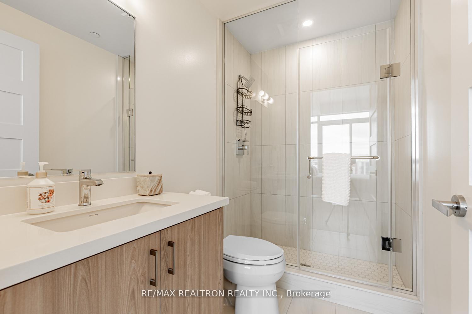 Photo 16 of Unit 620, 333 Sunseeker Avenue, Innisfil, Rural Innisfil — HOMEH