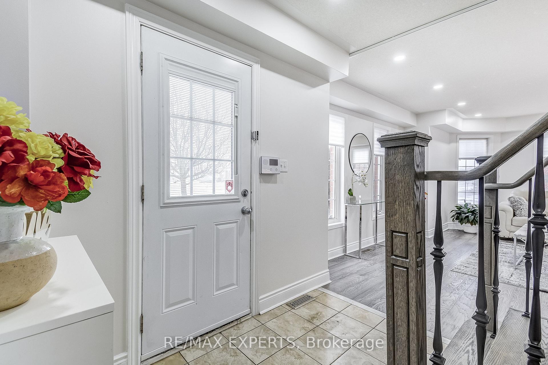 Photo 2 of 127 Worthington Avenue, Brampton, Fletcher's Meadow — HOMEH