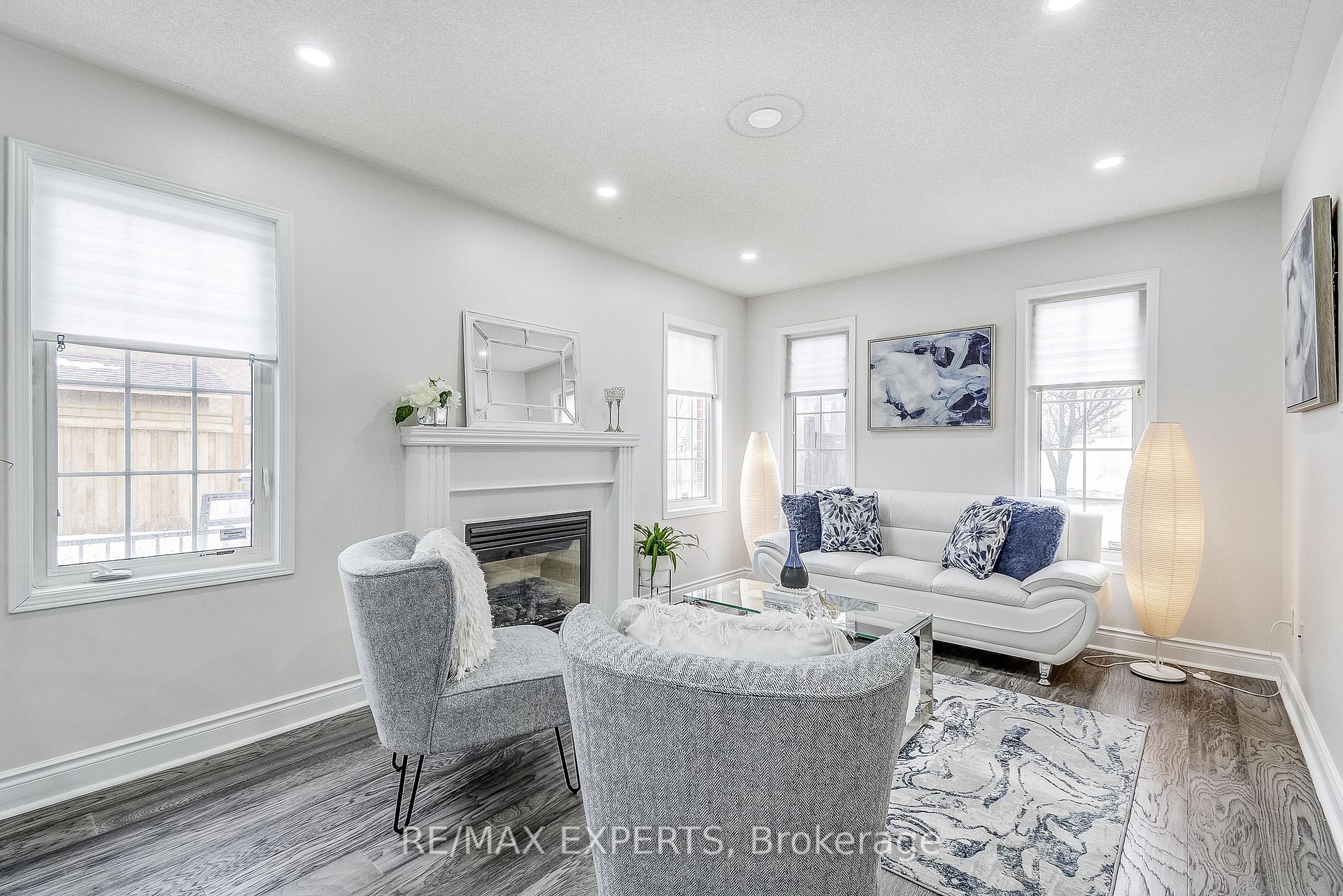 Photo 7 of 127 Worthington Avenue, Brampton, Fletcher's Meadow — HOMEH