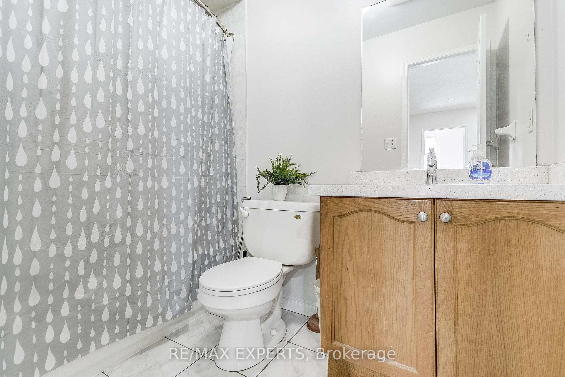 Photo 16 of 127 Worthington Avenue, Brampton, Fletcher's Meadow — HOMEH