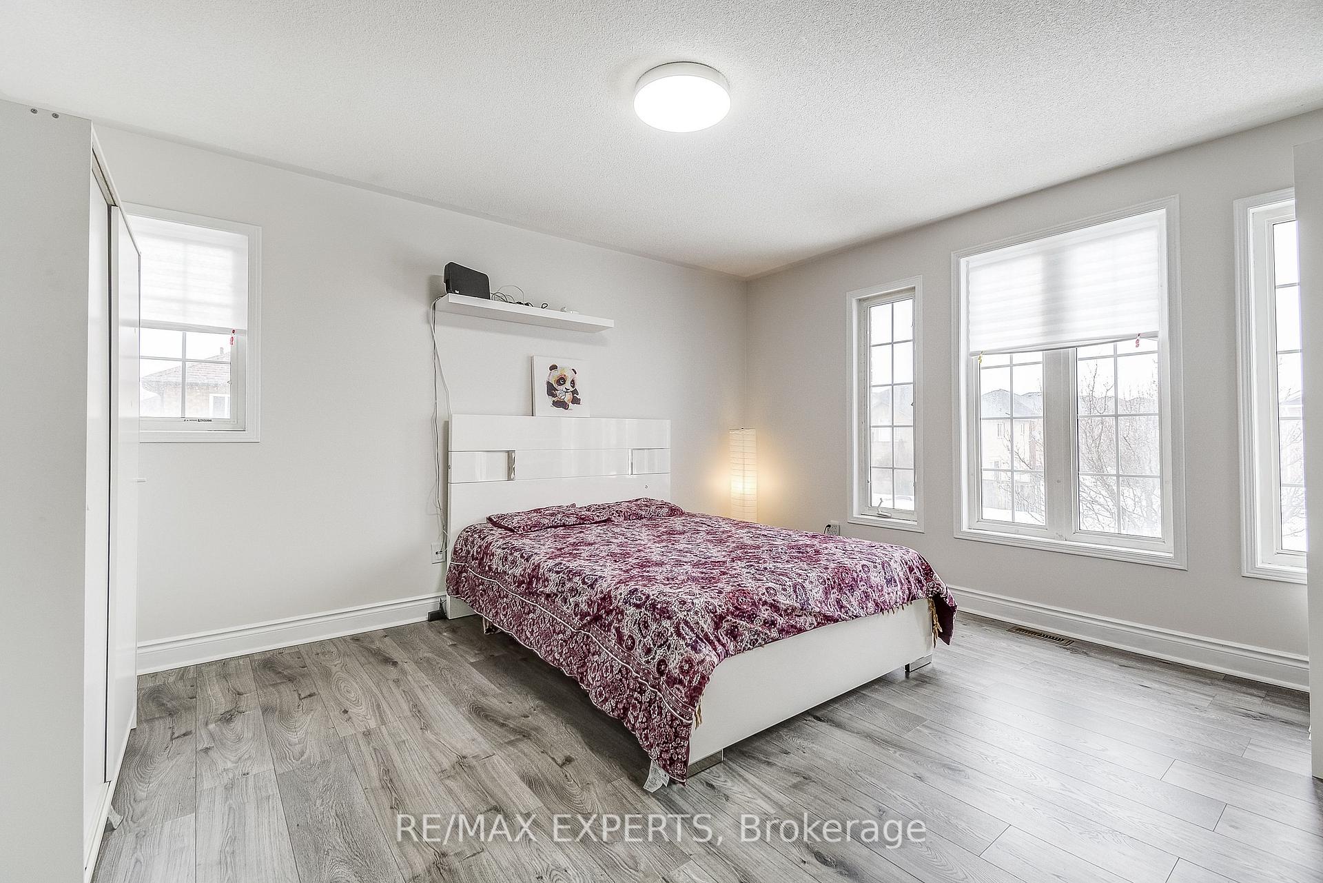 Photo 17 of 127 Worthington Avenue, Brampton, Fletcher's Meadow — HOMEH