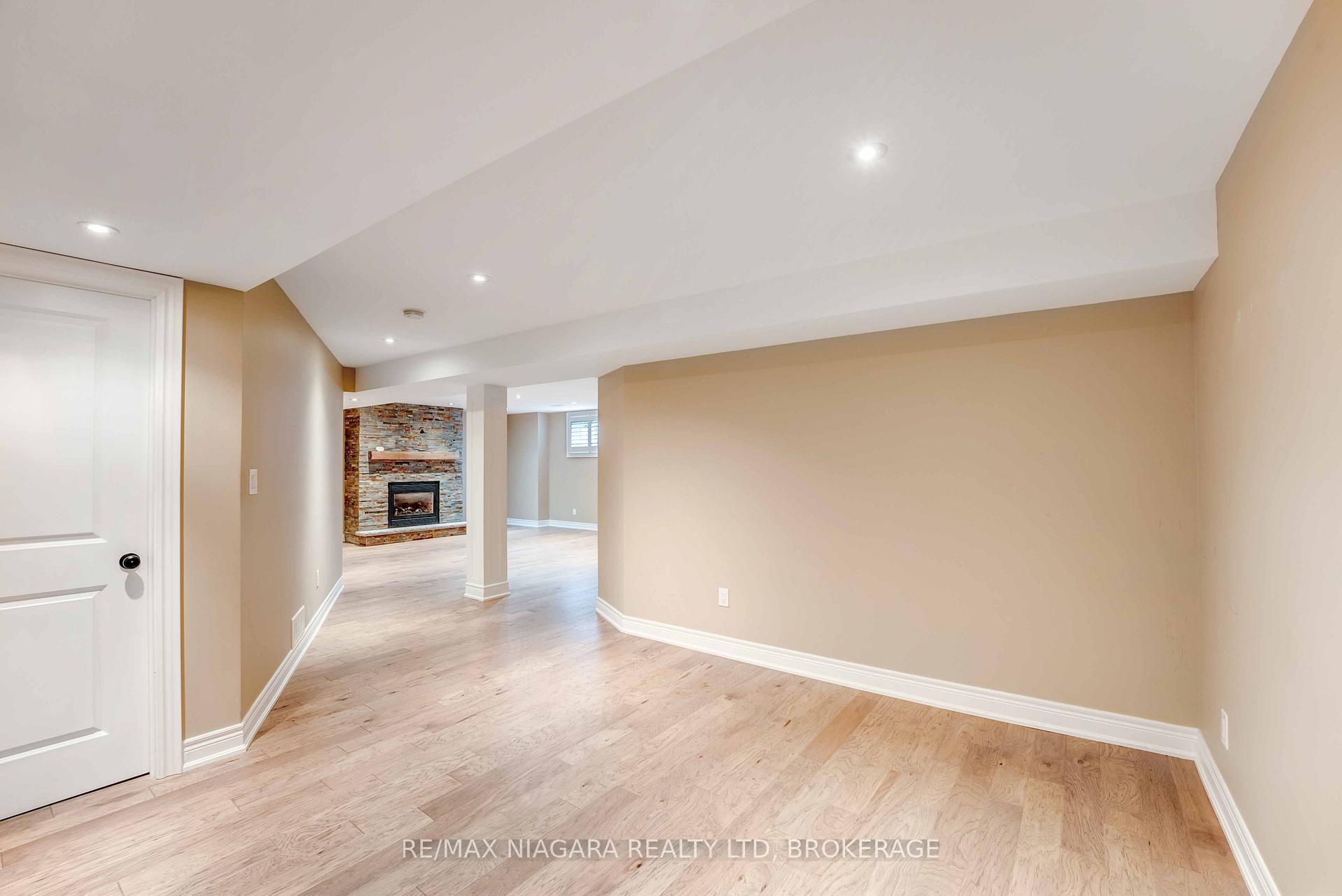 Photo 27 of 24 Emerald Common, St. Catharines, Lakeshore — HOMEH