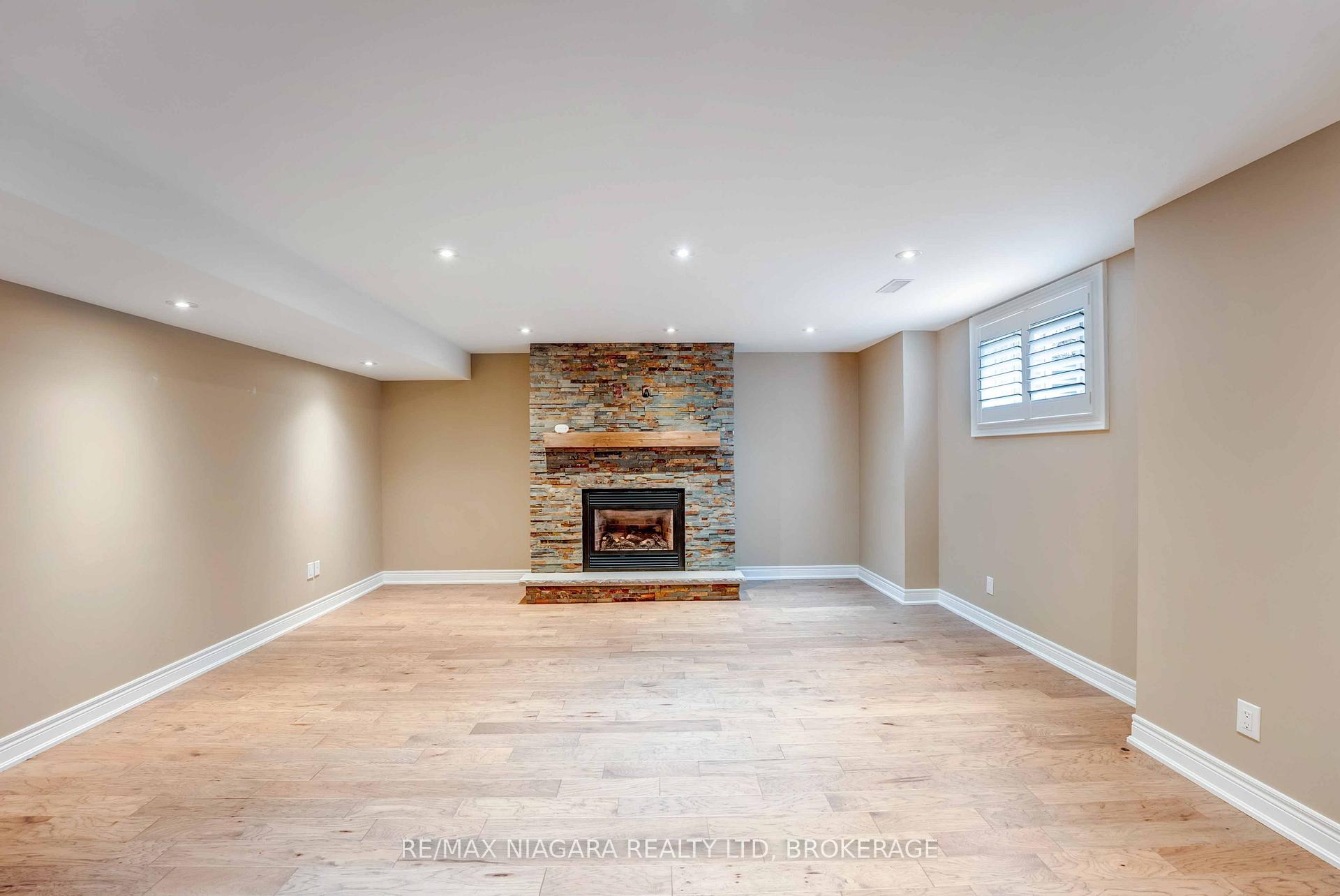 Photo 28 of 24 Emerald Common, St. Catharines, Lakeshore — HOMEH