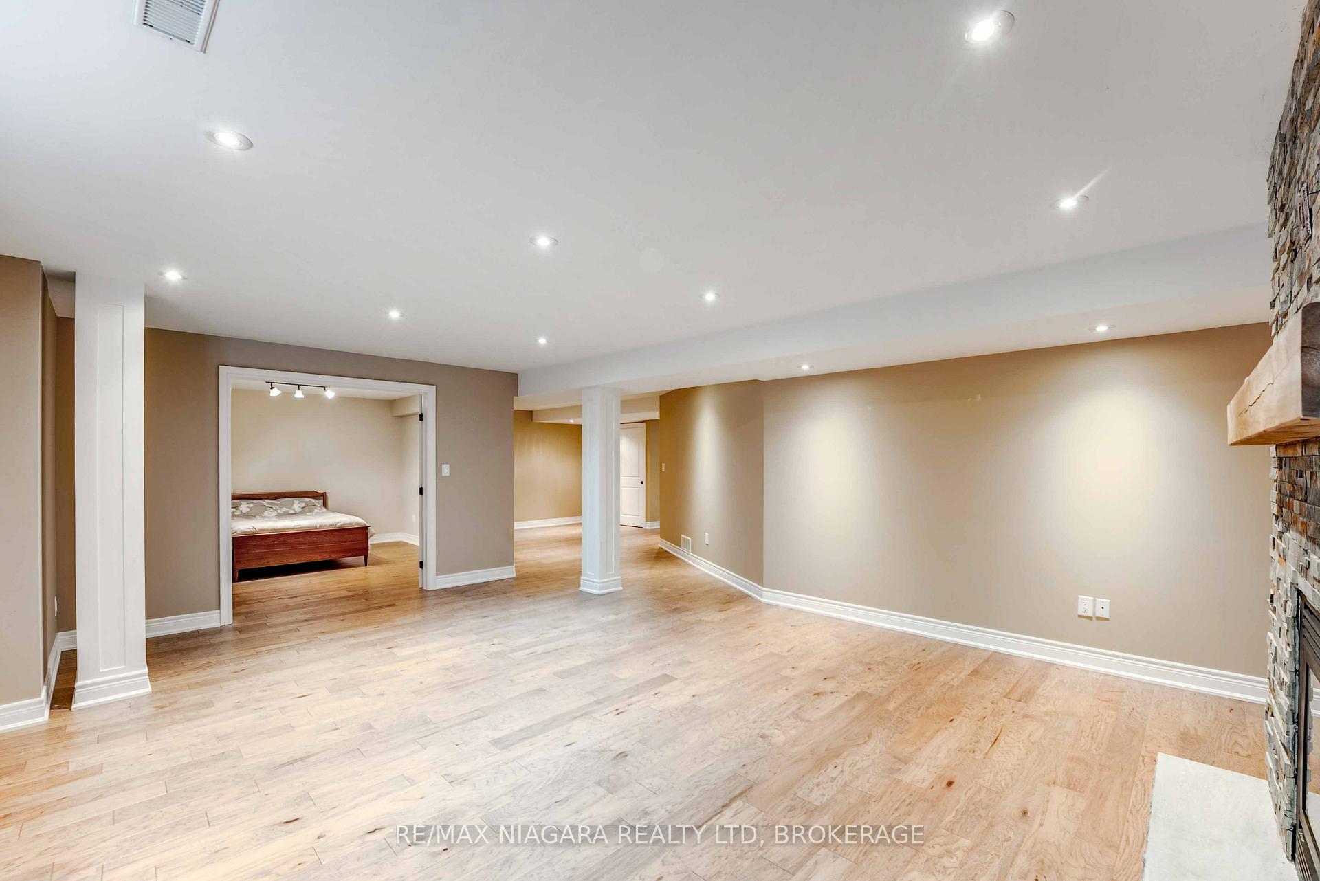 Photo 29 of 24 Emerald Common, St. Catharines, Lakeshore — HOMEH