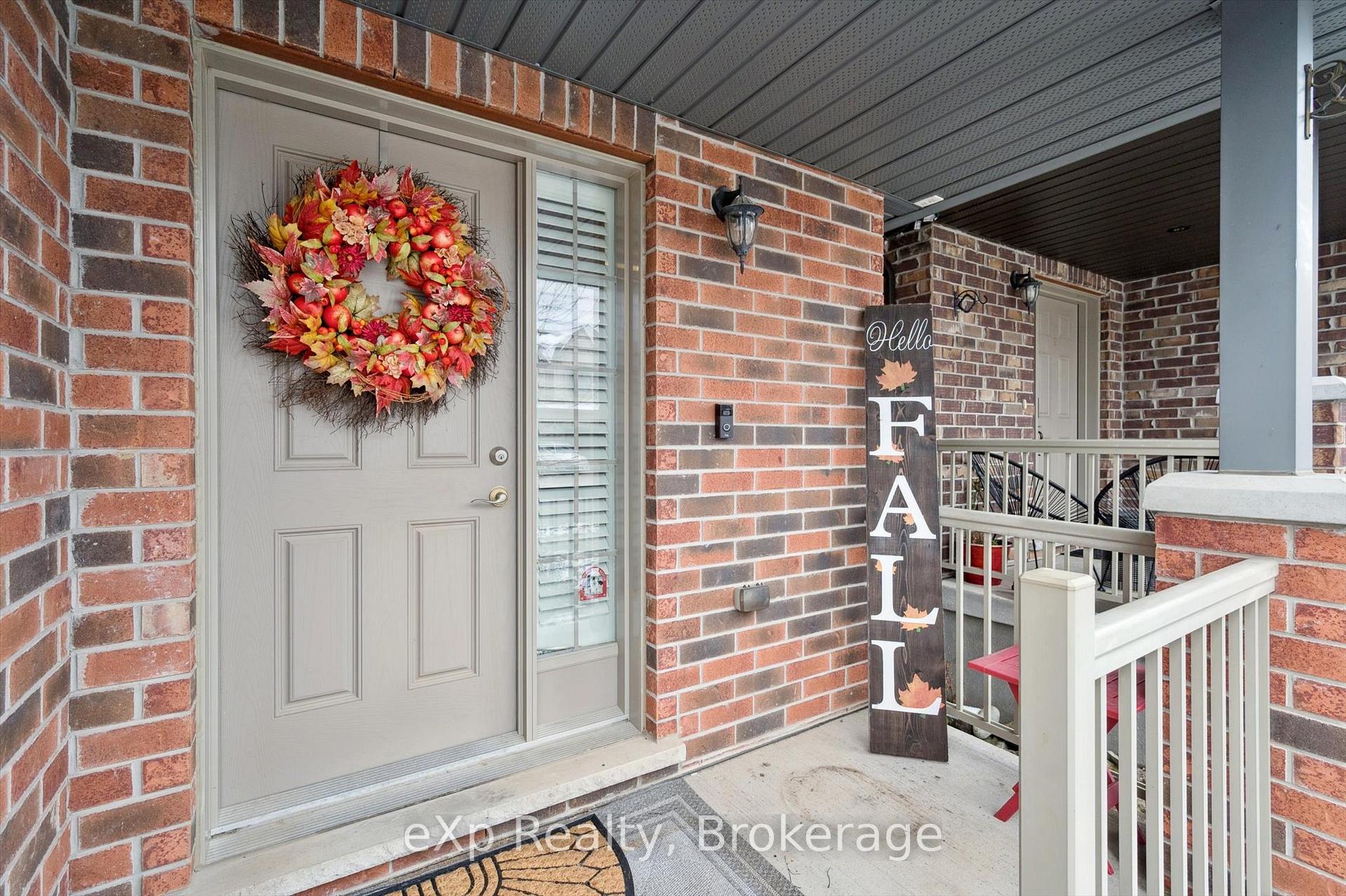 Photo 4 of 139 Couling Crescent, Guelph, Grange Road — HOMEH