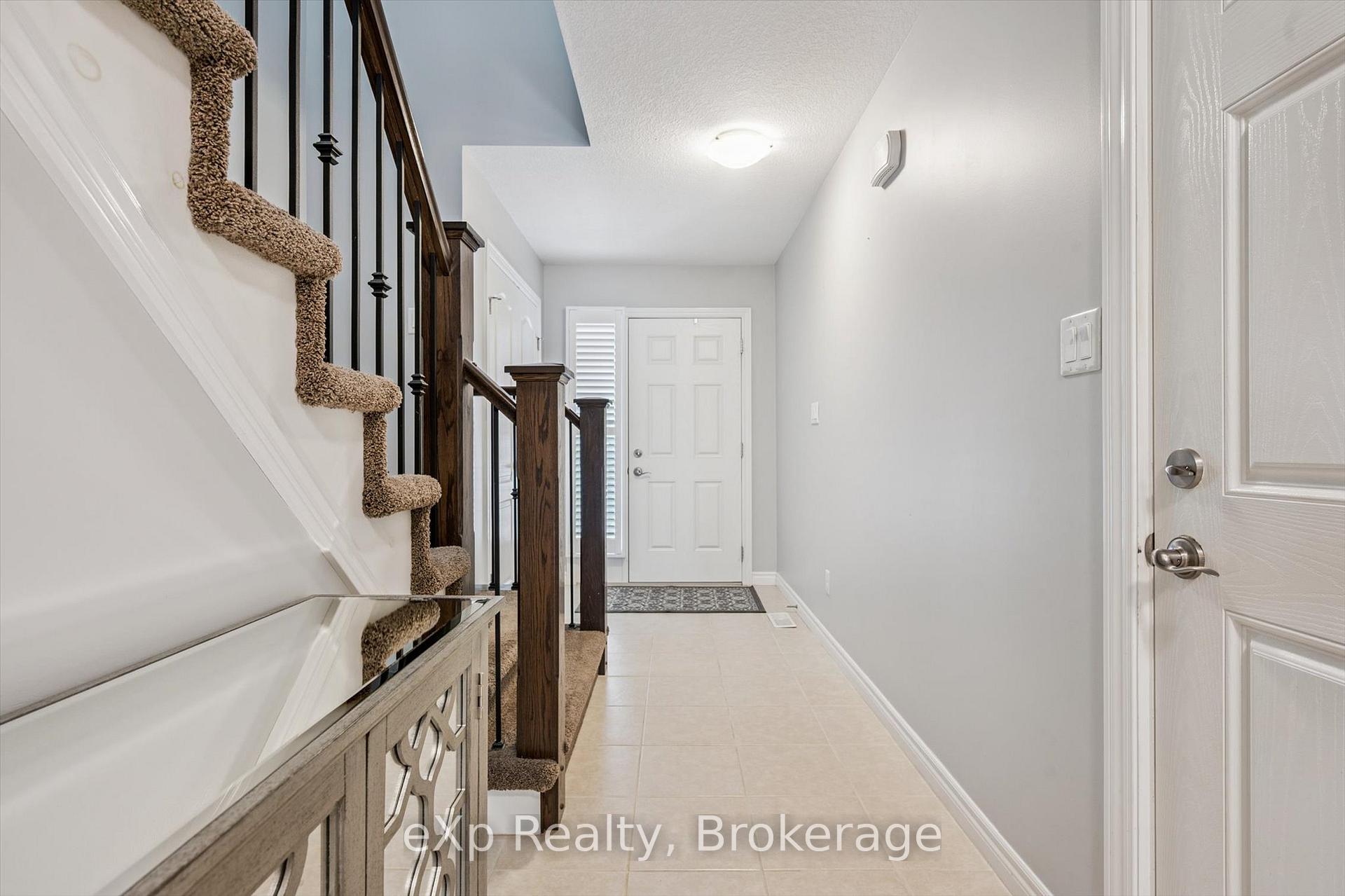 Photo 5 of 139 Couling Crescent, Guelph, Grange Road — HOMEH