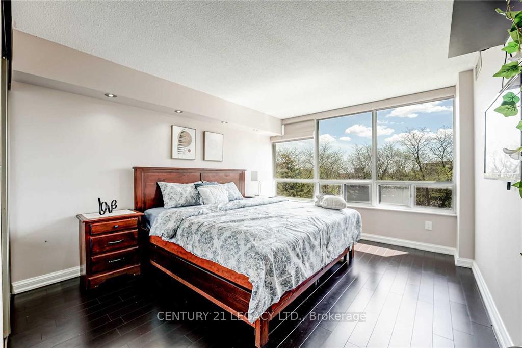 Photo 11 of Unit 408, 24 Hanover Road, Brampton, Queen Street Corridor — HOMEH