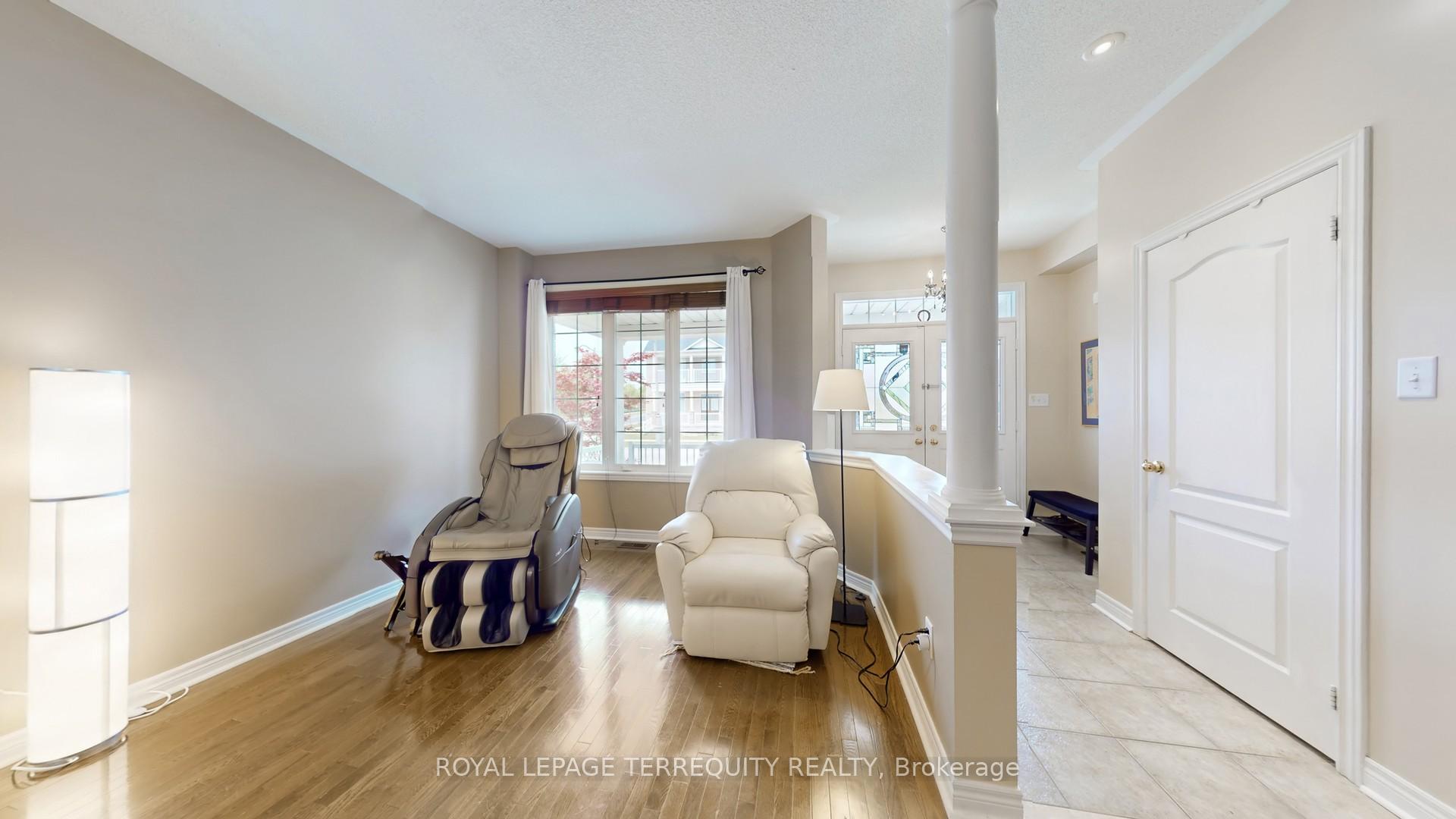 Photo 6 of 69 Vine Cliff Boulevard, Markham, Victoria Manor-Jennings Gate — HOMEH