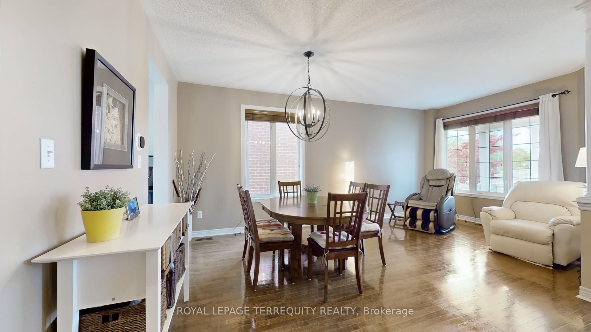 Photo 7 of 69 Vine Cliff Boulevard, Markham, Victoria Manor-Jennings Gate — HOMEH